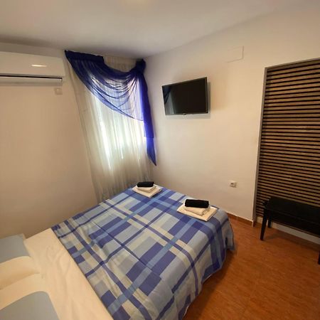 Habitaciones Con Bano Y Cocina Privada Валенсия Экстерьер фото