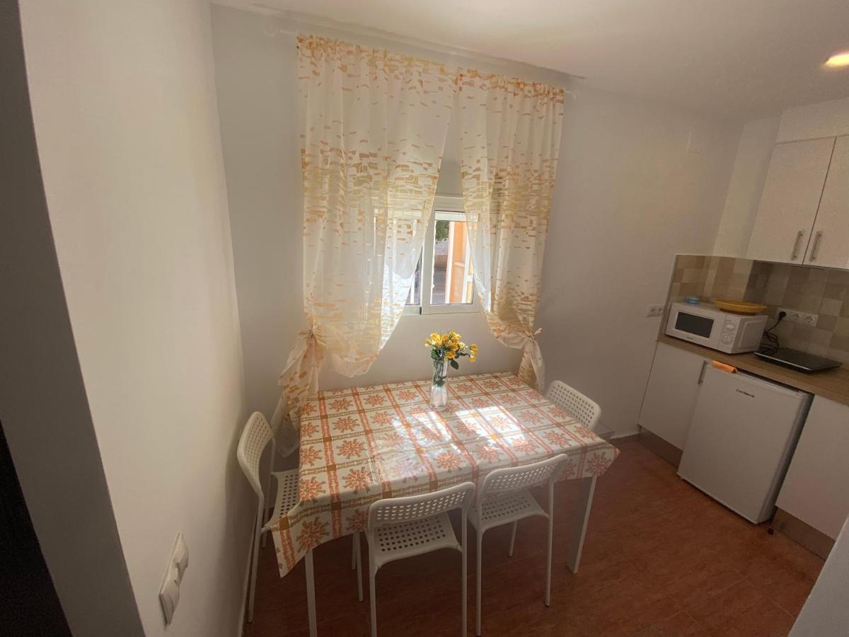 Habitaciones Con Bano Y Cocina Privada Валенсия Экстерьер фото