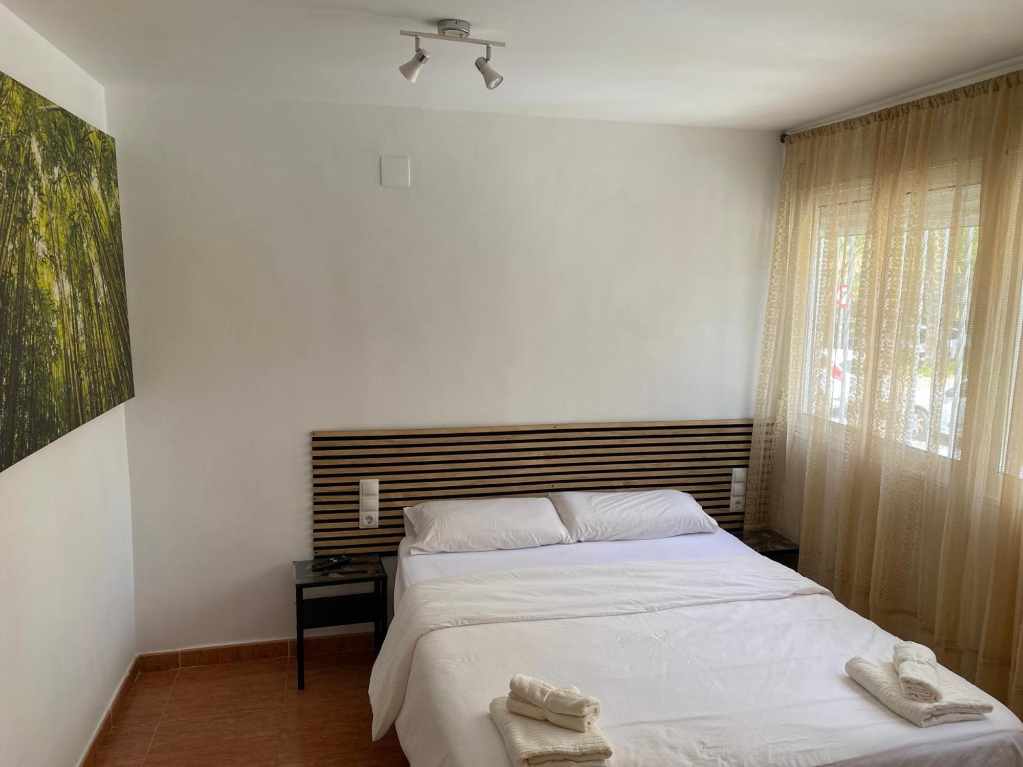 Habitaciones Con Bano Y Cocina Privada Валенсия Экстерьер фото